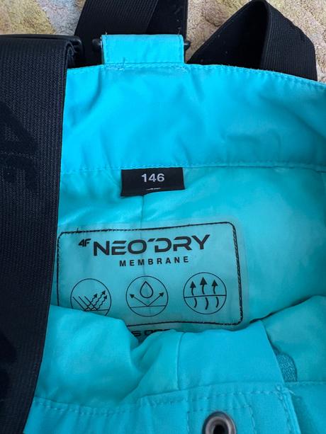 Lyziarsky komplet, 146