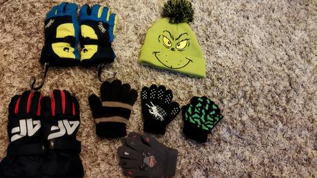 Čiapka a rukavice,veľ.7-11r., 122–134