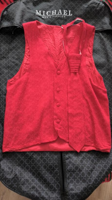 Elegantny svadobny oblek, l