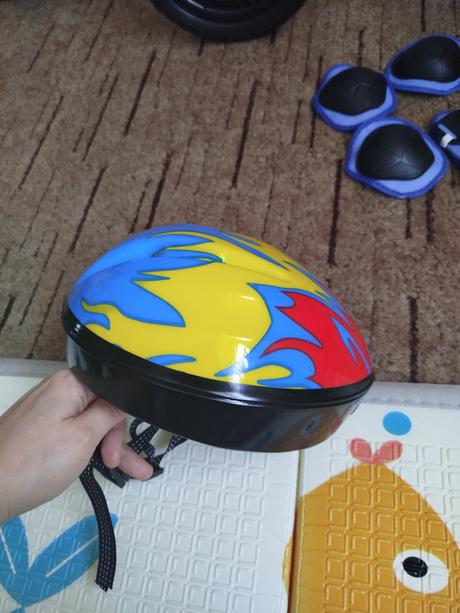 Odrážadlo s chráničmi+ grátis prilba, 