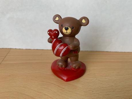 Macko so srdiečkom,