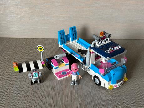 41348 lego friends servisný voz,