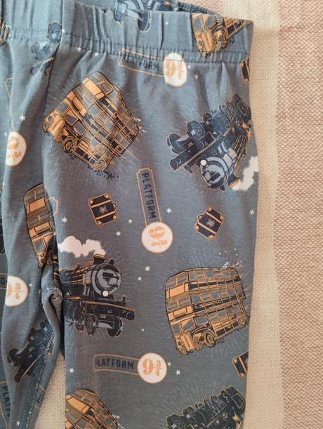 H.potter pyžamo 98/104, h&m,98