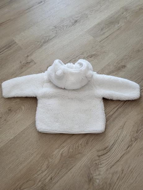 Huňatá bundička, ergee,62