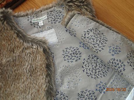 Vestička -kožúšok, vertbaudet,128