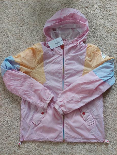 Tričká, pulóvre, svetre, rôzne značky, s