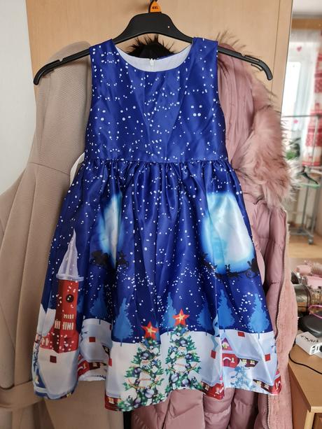 Šaty vianočné, 122
