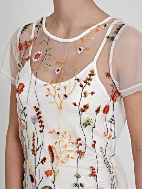 Kvietkované biele šaty, gate,s