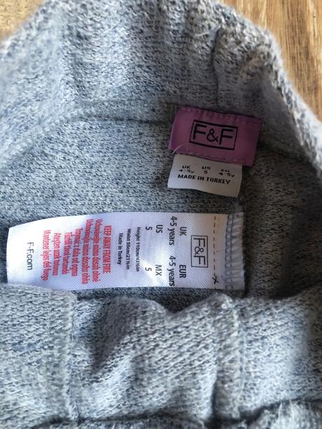 Tepláky vel 110, f&f,110