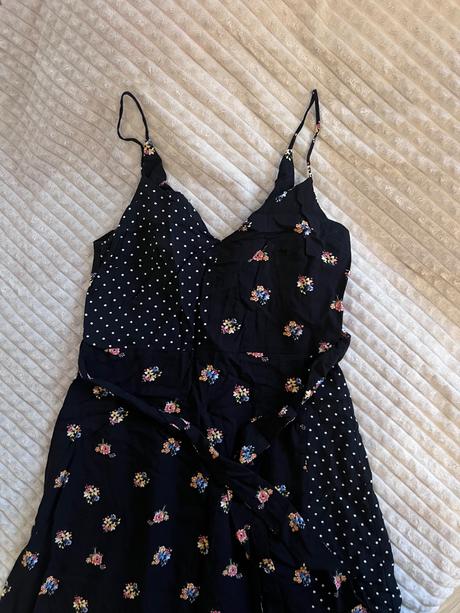 Saty na bodky a kvietky, stradivarius,s