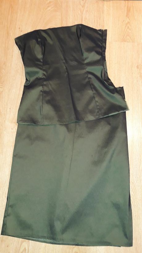 Olivový set sukňa a top, m