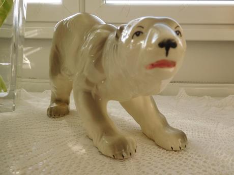 Veľká porcelánová figúrka - medveď polárny,
