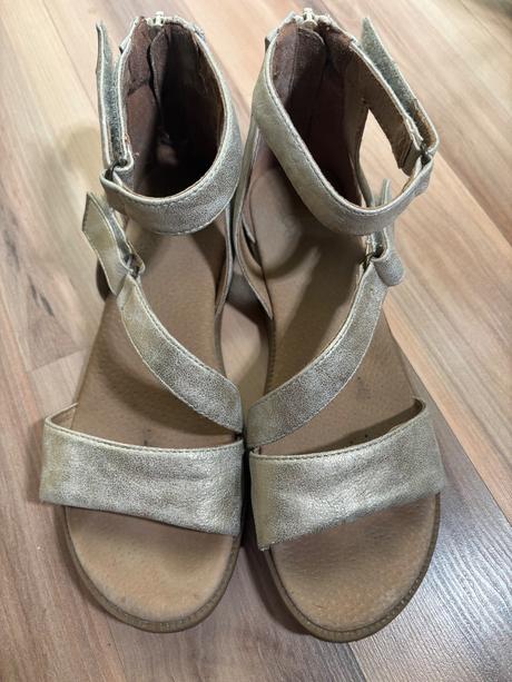 Dievčenské topánky, 39