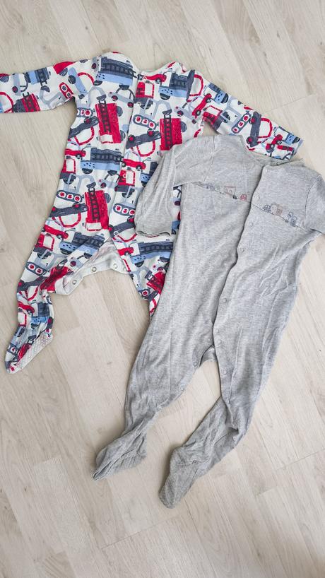 2x dlhé body pyžamo/ overal na spanie, tesco,86