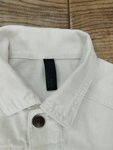 Biela riflovka, benetton,122