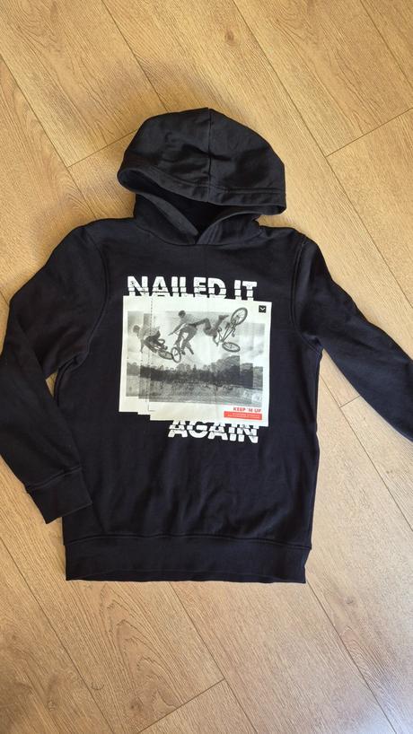 Pekná mikina, c&a,146