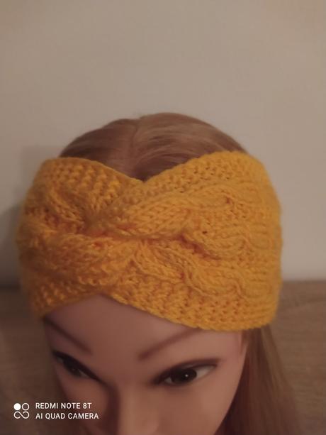 Štrikovana čelenka, 