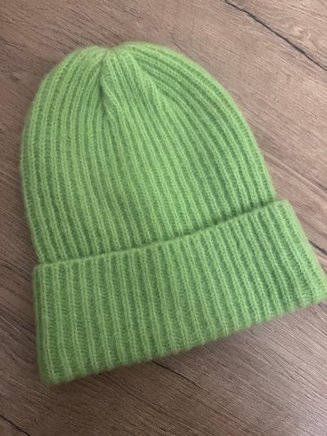 Zelená čiapka stradivarius, stradivarius,m