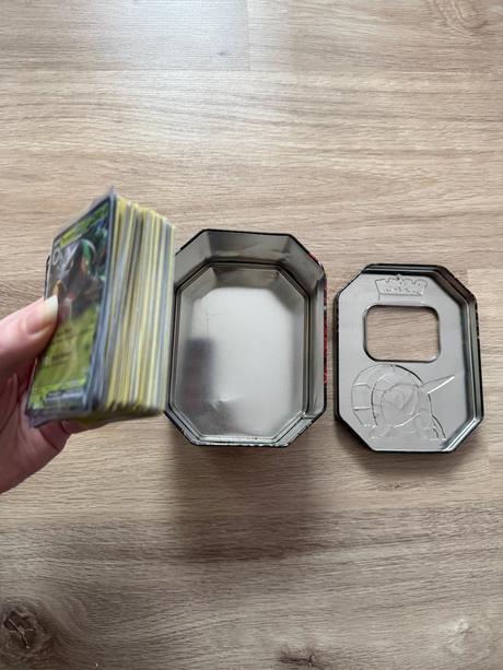 100 ks pokémon kariet originál - 3x ex karta,