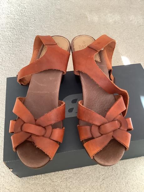 Kožené sandále dasia, 39