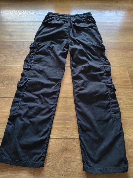 Cool kapsáče, bershka,152