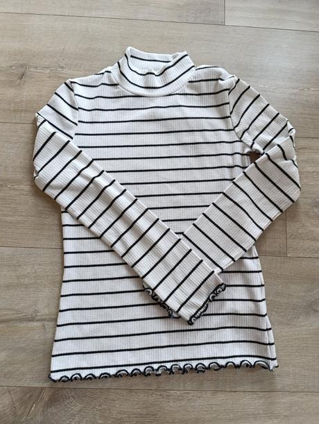 Dievčenský natelnik, c&a,122