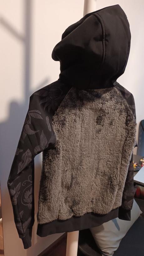 Bundicka lelosi fluffy, s