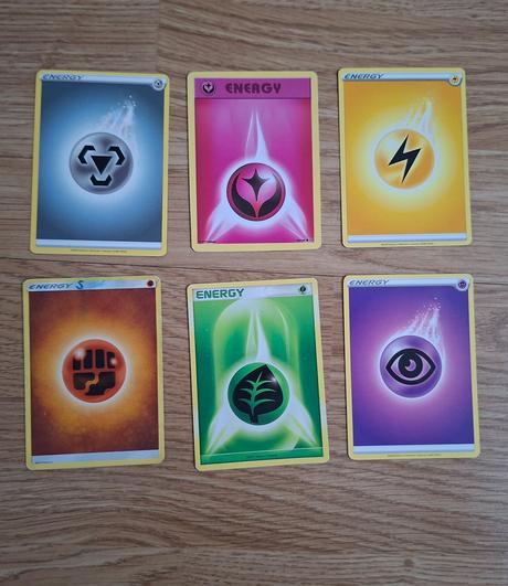 Pokemon karty 132ks, 