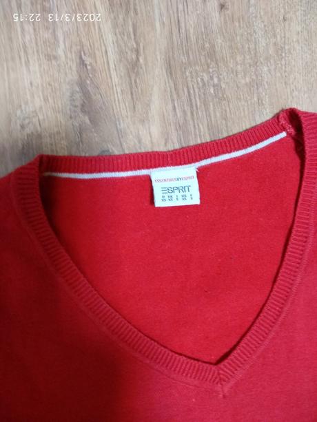 Cerveny pulover, esprit,s