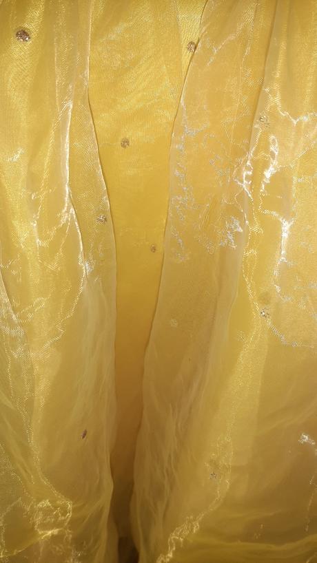 Kostým snehulienka,