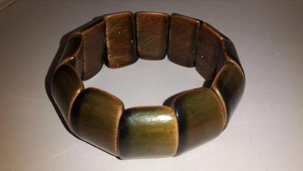 Drevený náramok,
