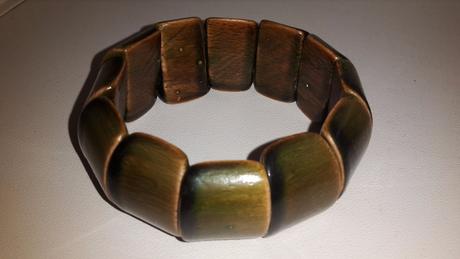 Drevený náramok, 