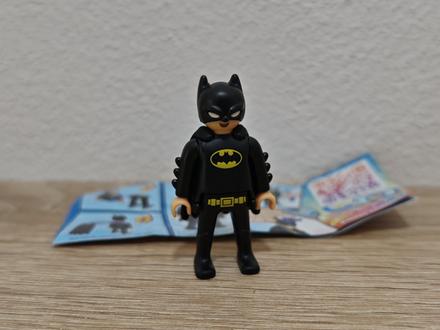 Kinder hračka dc heroes, 