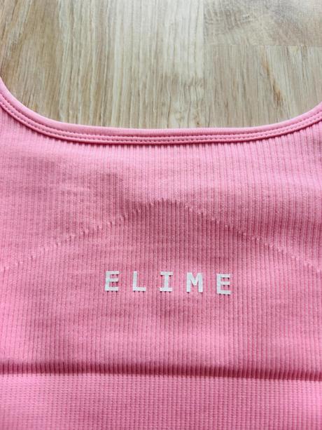 Skvelý vrúbkovaný overal značky elime wear, s