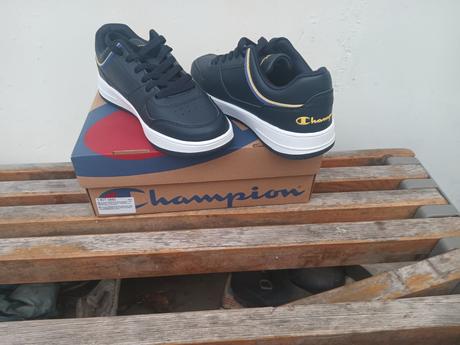 Tenisky, champion,39