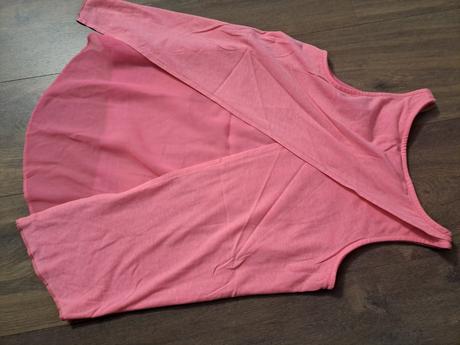 Dievcenske tricko, 146