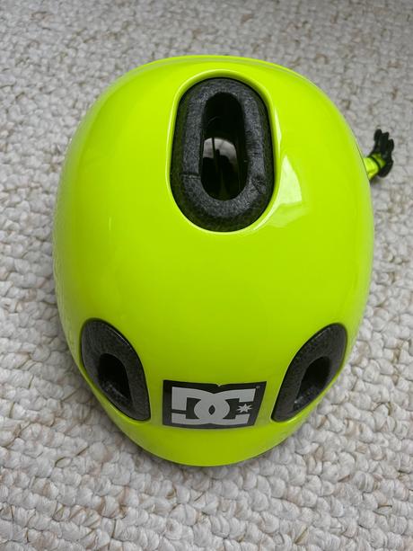 Prilba na bicykel btwin, xs