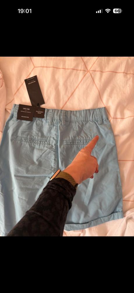 Šortky, reserved,140
