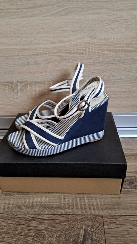 Námornícke sandálky, 38