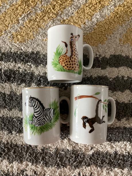 Retro hrnčeky zvieratá,