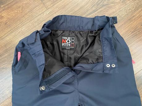 Bunda spolu s oteplovačkami a nohavicami grátis, 152