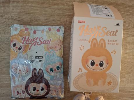 Nový labubu/lafufu popmart s oblečením, 