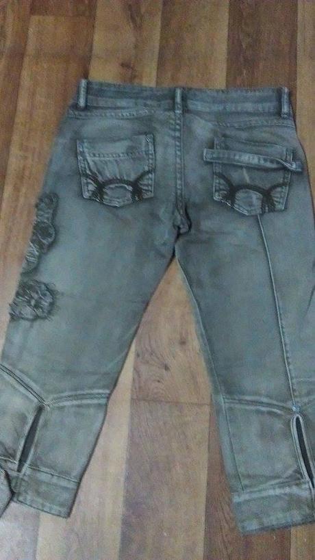 Damske 3/4 riflove hnede nohavicie 27v, s