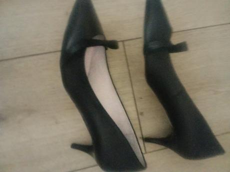 Dámske lodičky kožené nové, 38