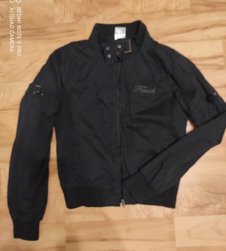 Dievčenská bunda, 152