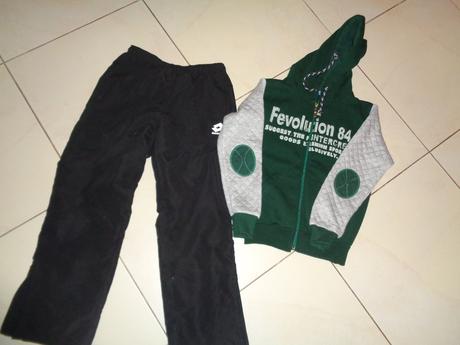 Nohavice + mikina, 122–134