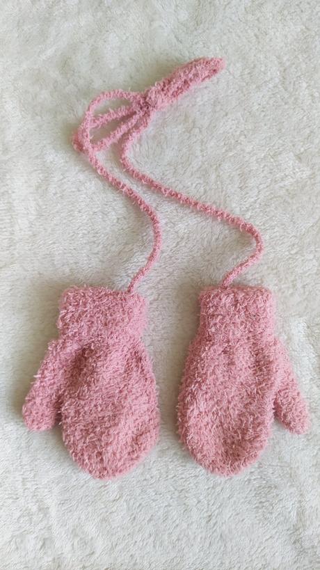 Staroruzove rukavicky, 