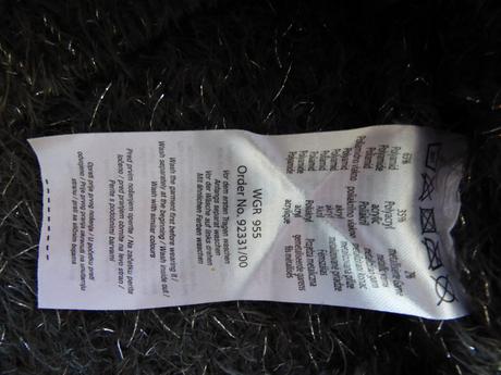 Chlpatý svetrík, 128