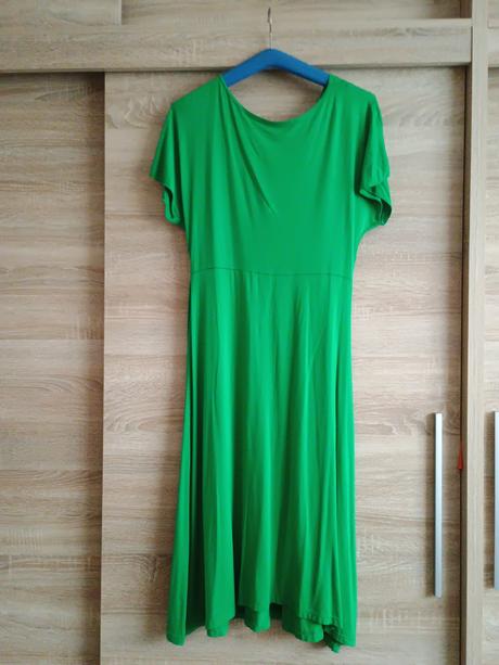 Letné, ľahké šaty, 