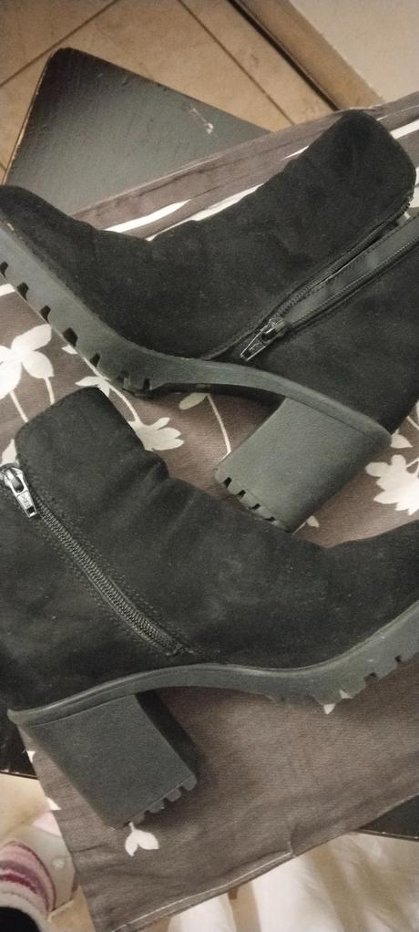 Čierne kotníkové čižmy, 38